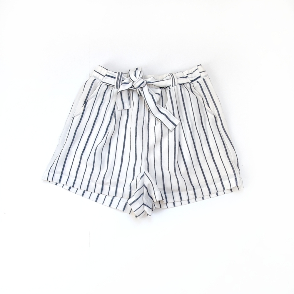 Be cool shorts, size small, striped shorts.